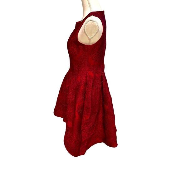 Shoshanna Midnight Coraline
Red Jacquard Print High Low Dress Size 8 - Picture 5 of 7